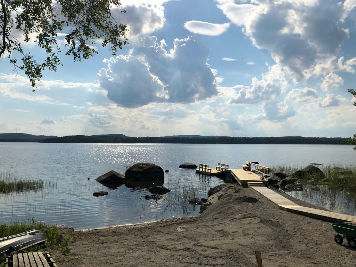 Kesaemoekki Tanela Villa Leppalahti Buitenkant foto